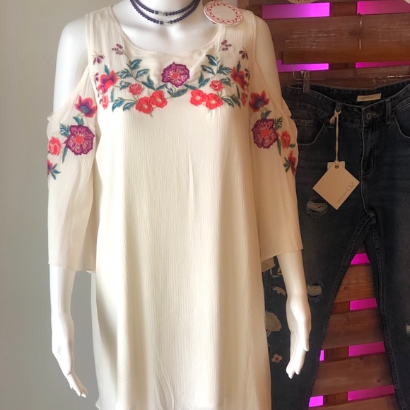 Swing Dress UMGEE , A-Line, Cold Shoulder, Embroidered - Picture 12 of 14